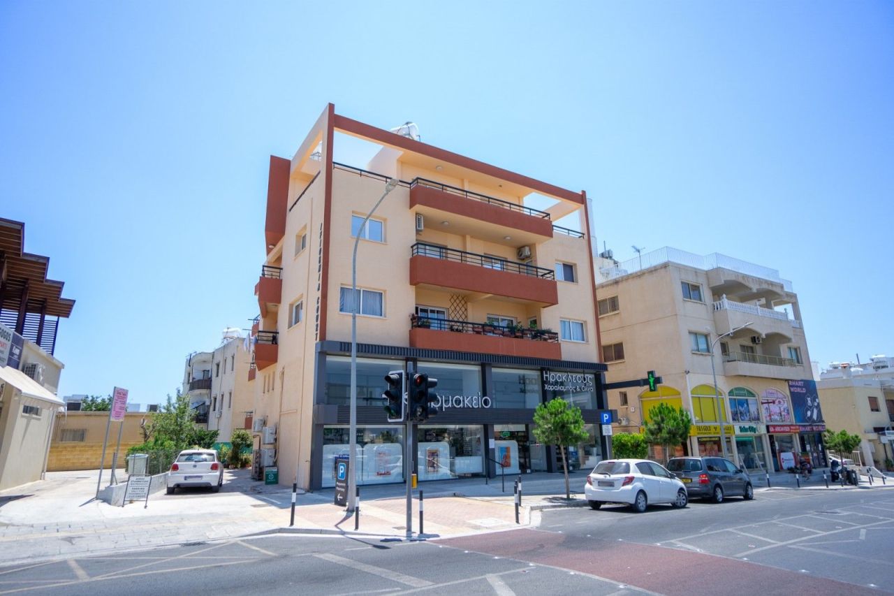 Apartamento en Pafos, Chipre, 128 m² - imagen 1
