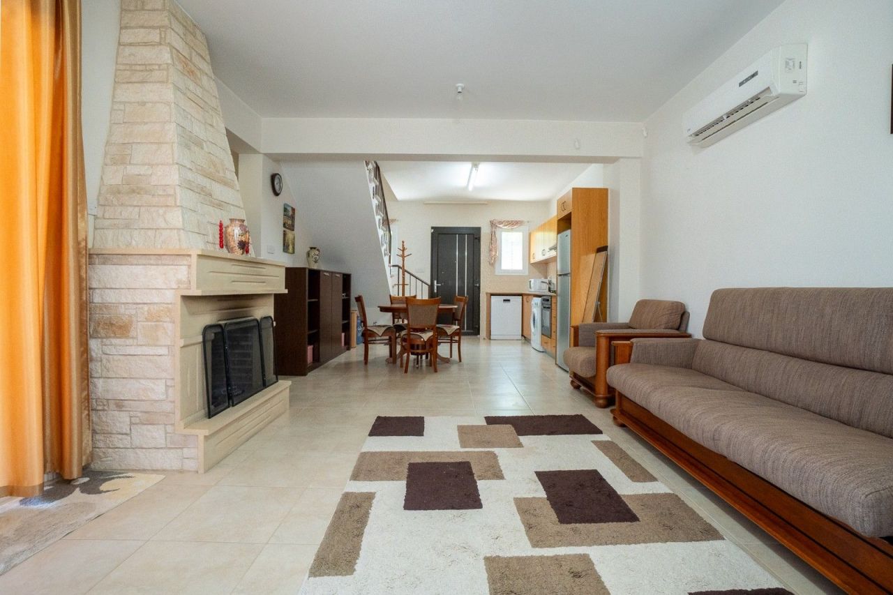 Townhouse in Paphos, Cyprus, 115 m² - picture 1