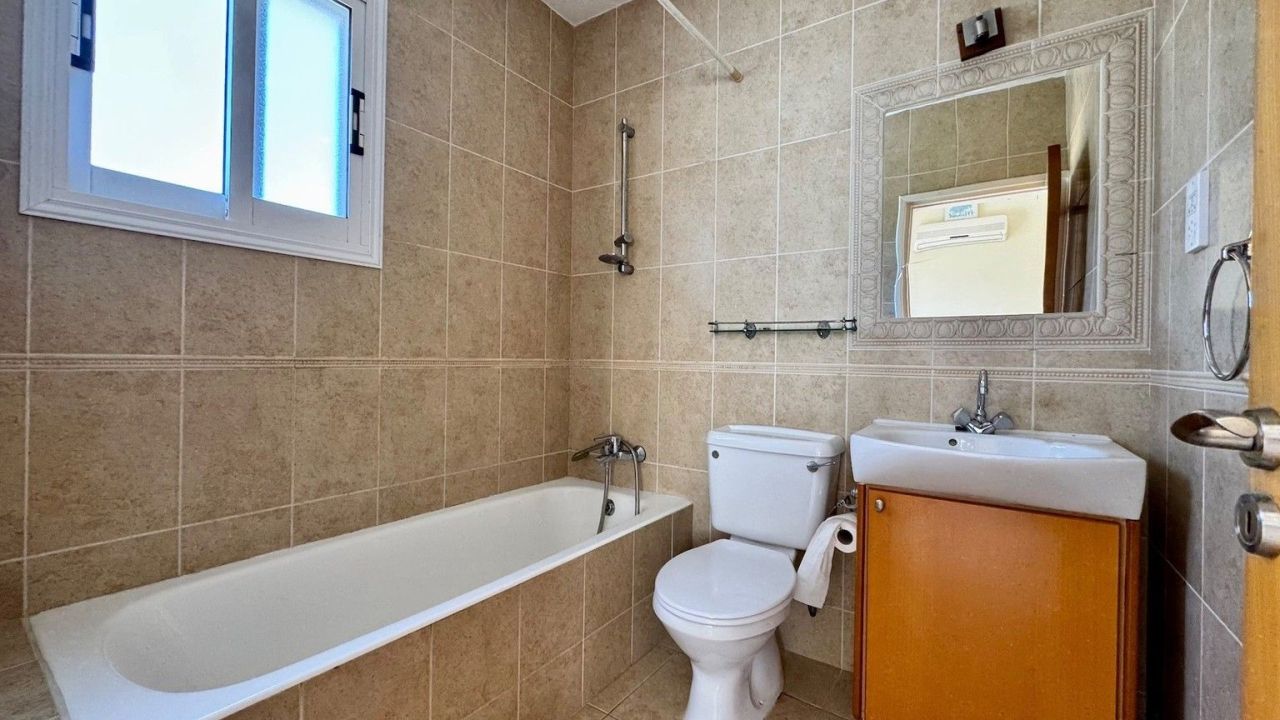 Villa en Pafos, Chipre, 125 m² - imagen 8