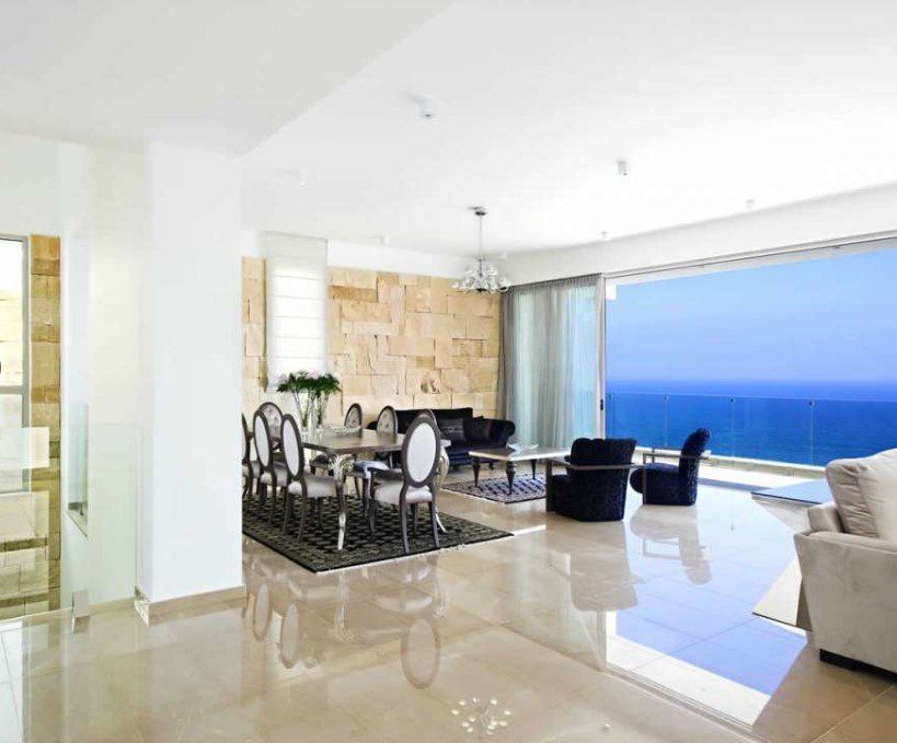 House in Agios Tychon, Cyprus - picture 1