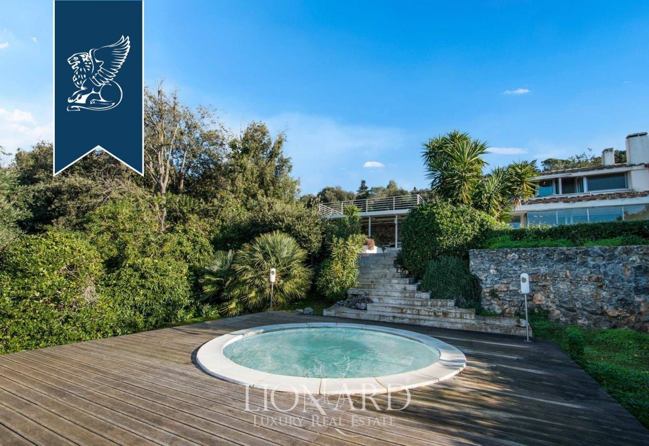 Villa in Orbetello, Italy, 200 m² - picture 8