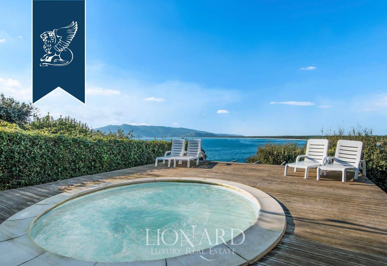 Villa in Orbetello, Italy, 200 m² - picture 9