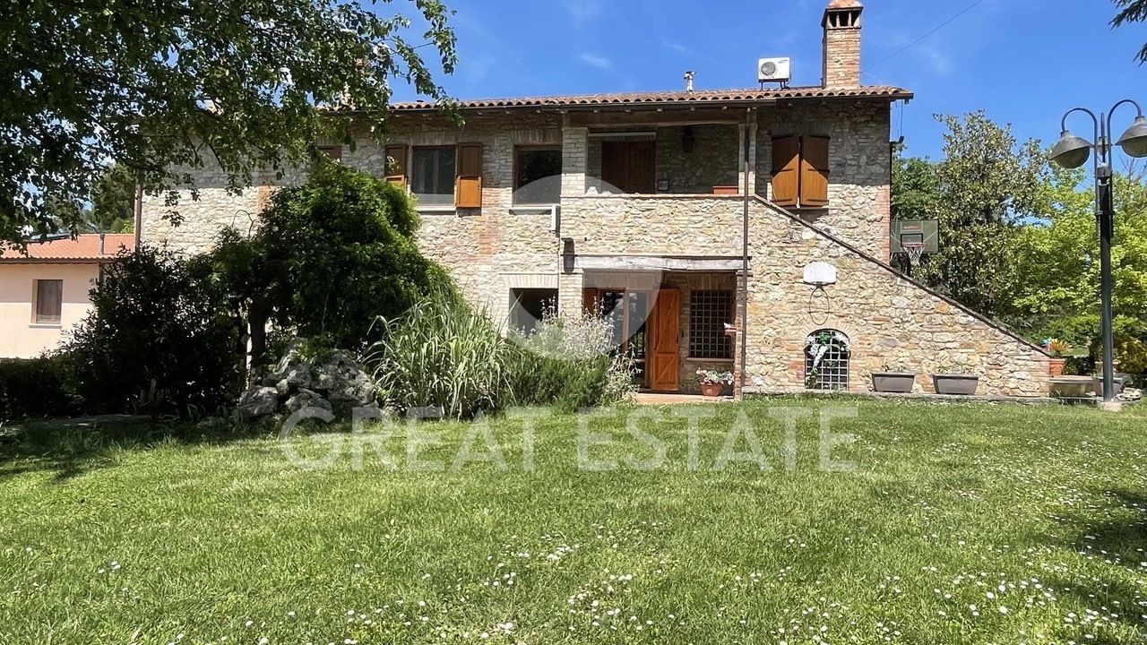House in Corciano, Italy, 787.4 m² - picture 16