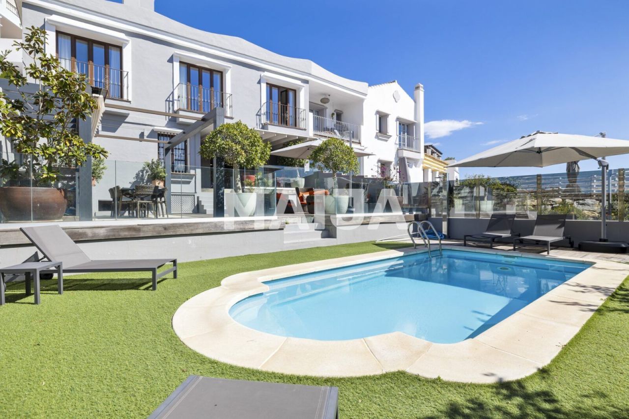Wohnung in Benahavis, Spanien, 333 m² - Foto 1