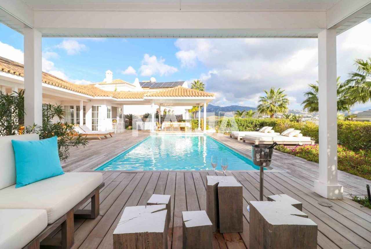 Villa à Benahavis, Espagne, 218 m² - image 1