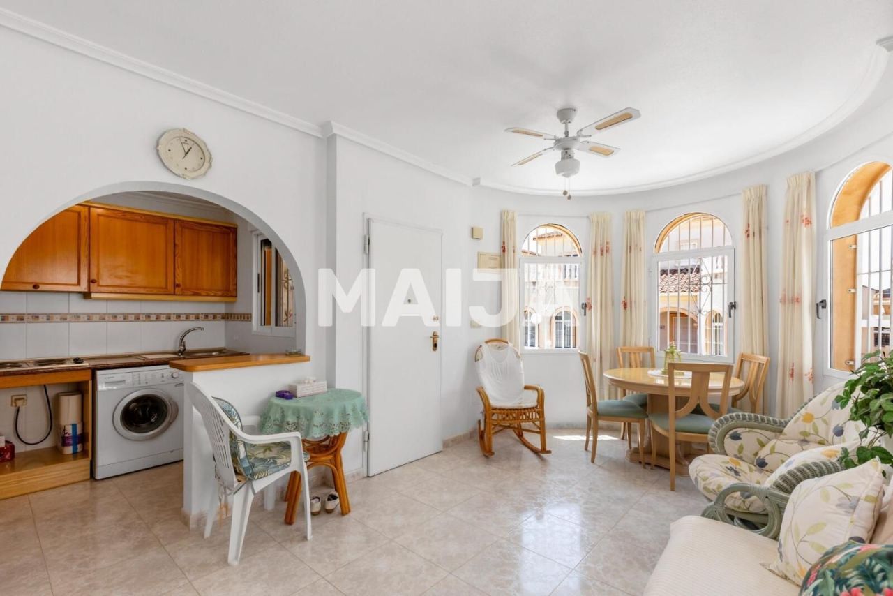 House in Torrevieja, Spain, 45 m² - picture 8