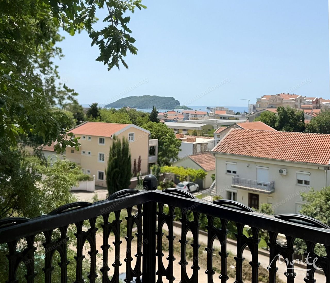 Wohnung in Budva, Montenegro, 55.67 m² - Foto 1