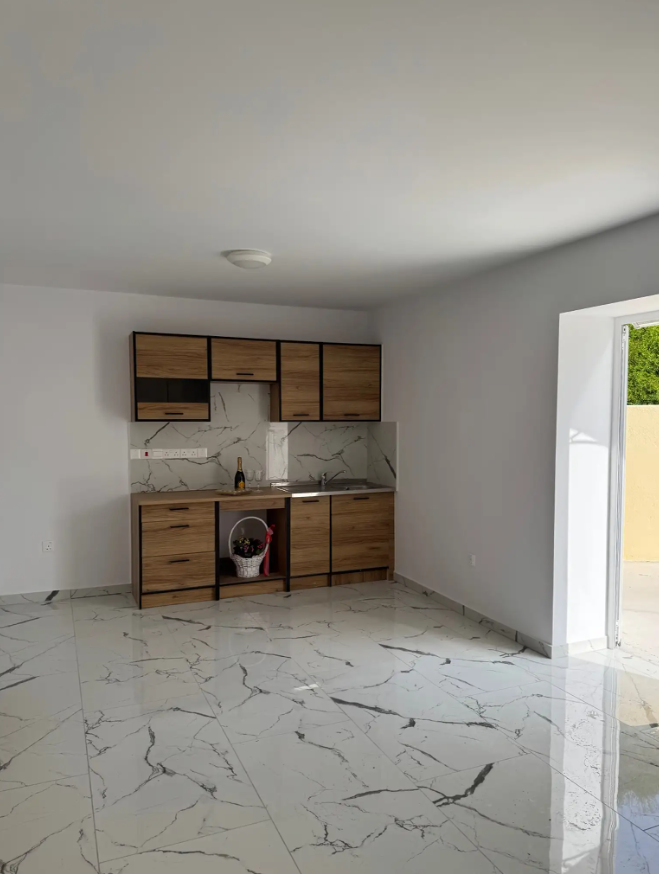 House in Paphos, Cyprus - picture 2