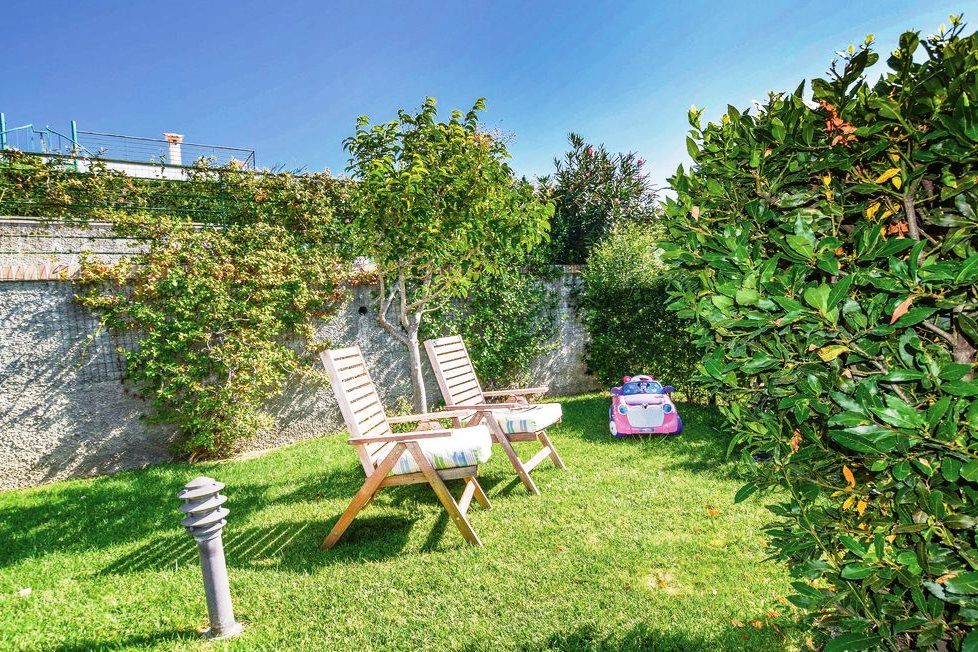 Villa in Staletti, Italy, 99 m² - picture 4