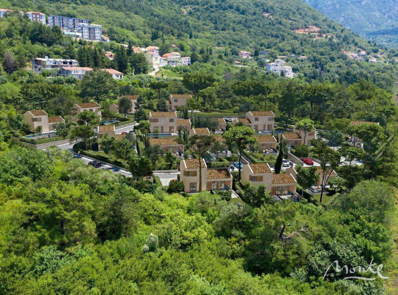 Maison à Tivat, Monténégro, 120 m² - image 1