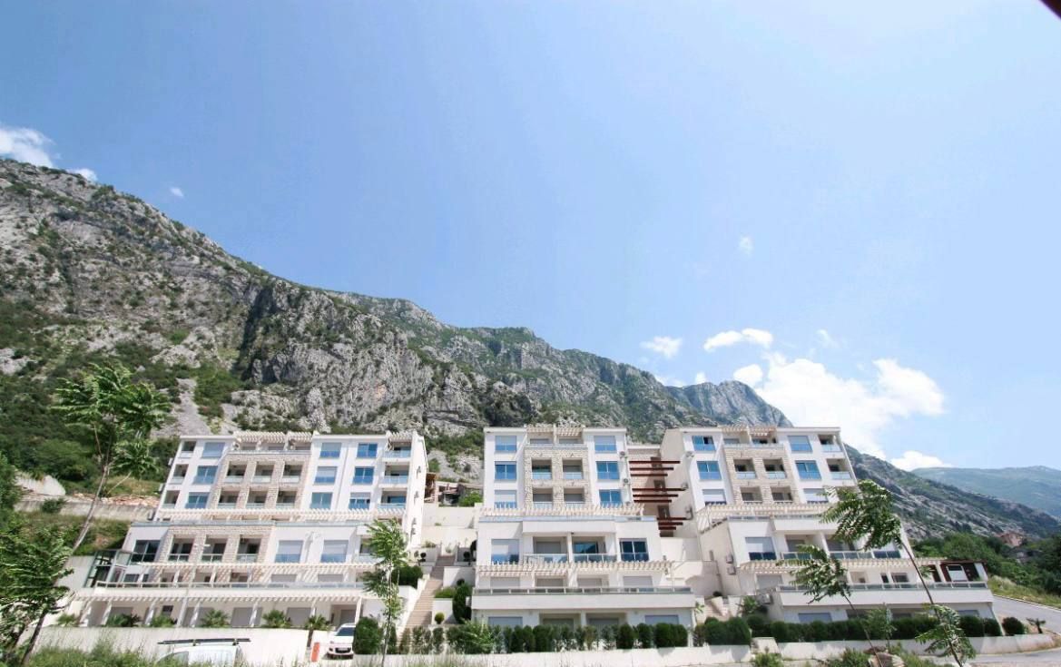 Wohnung in Dobrota, Montenegro, 57 m² - Foto 1