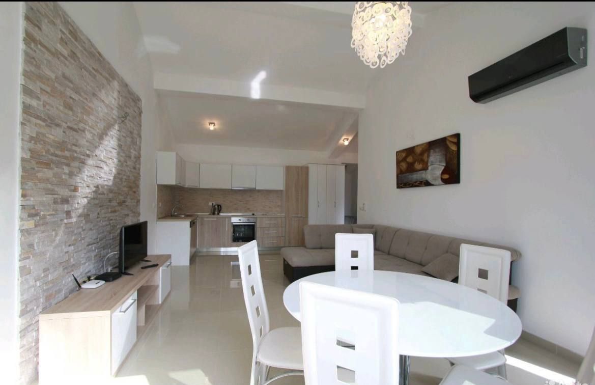 Piso en Dobrota, Montenegro, 57 m² - imagen 7