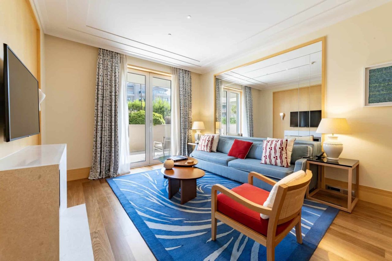 Appartement à Tivat, Monténégro, 88 m² - image 1