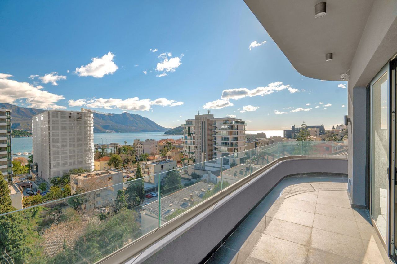 Appartement à Budva, Monténégro, 149 m² - image 1