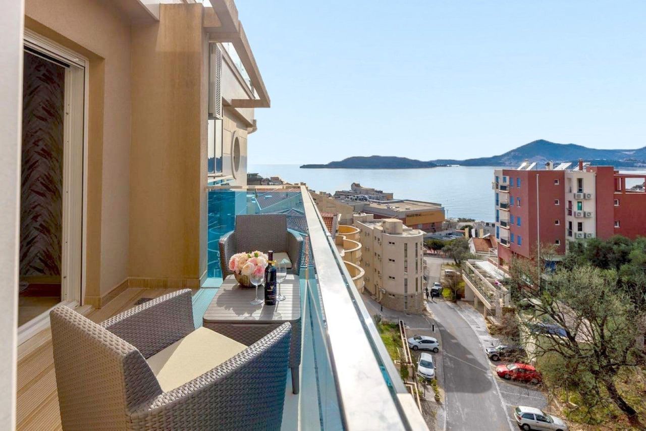 Apartment in Przno, Montenegro, 96 m² - Foto 1