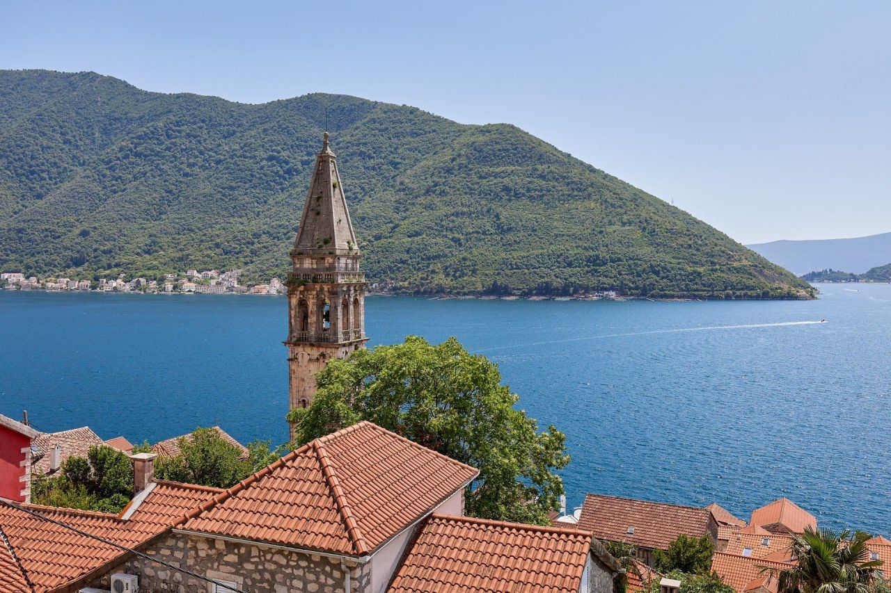 House in Perast, Montenegro, 146 m² - picture 1