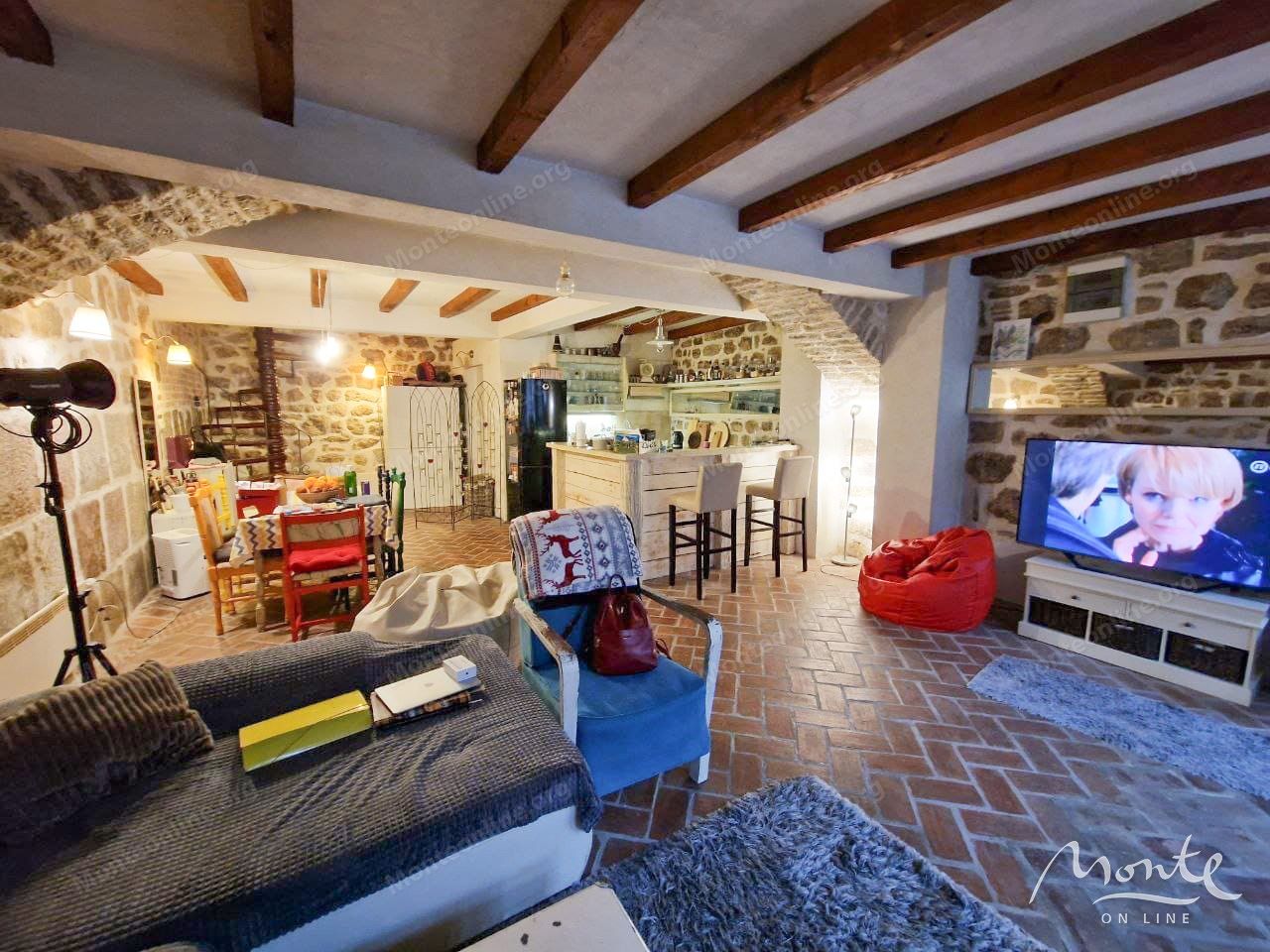 Appartement à Herceg-Novi, Monténégro, 106 m² - image 1
