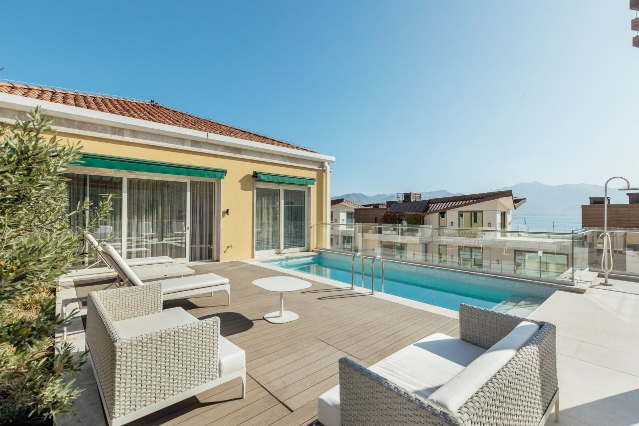 Apartment in Herceg-Novi, Montenegro, 382 m² - Foto 1