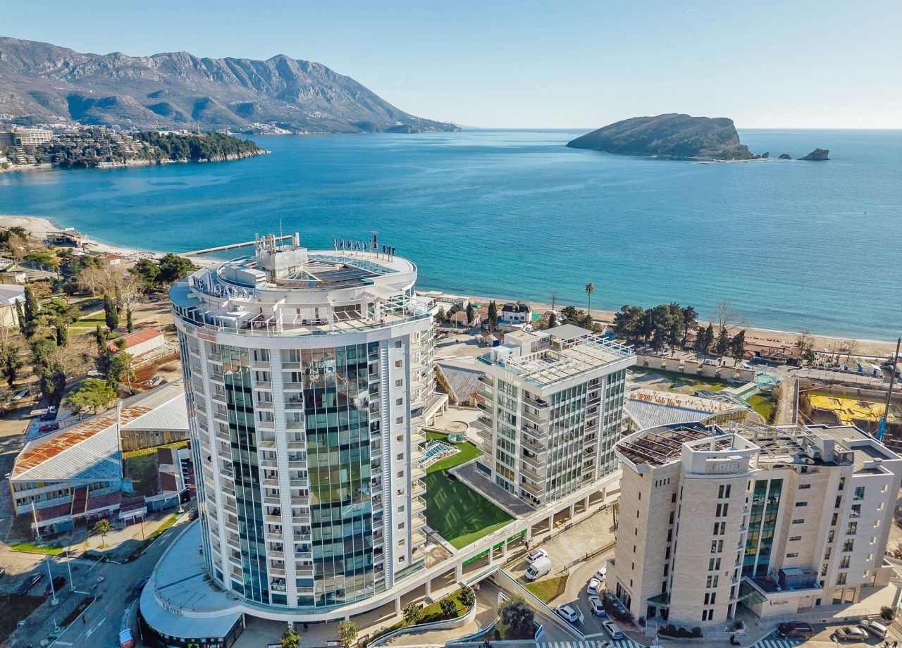 Apartment in Budva, Montenegro, 63 m² - picture 1