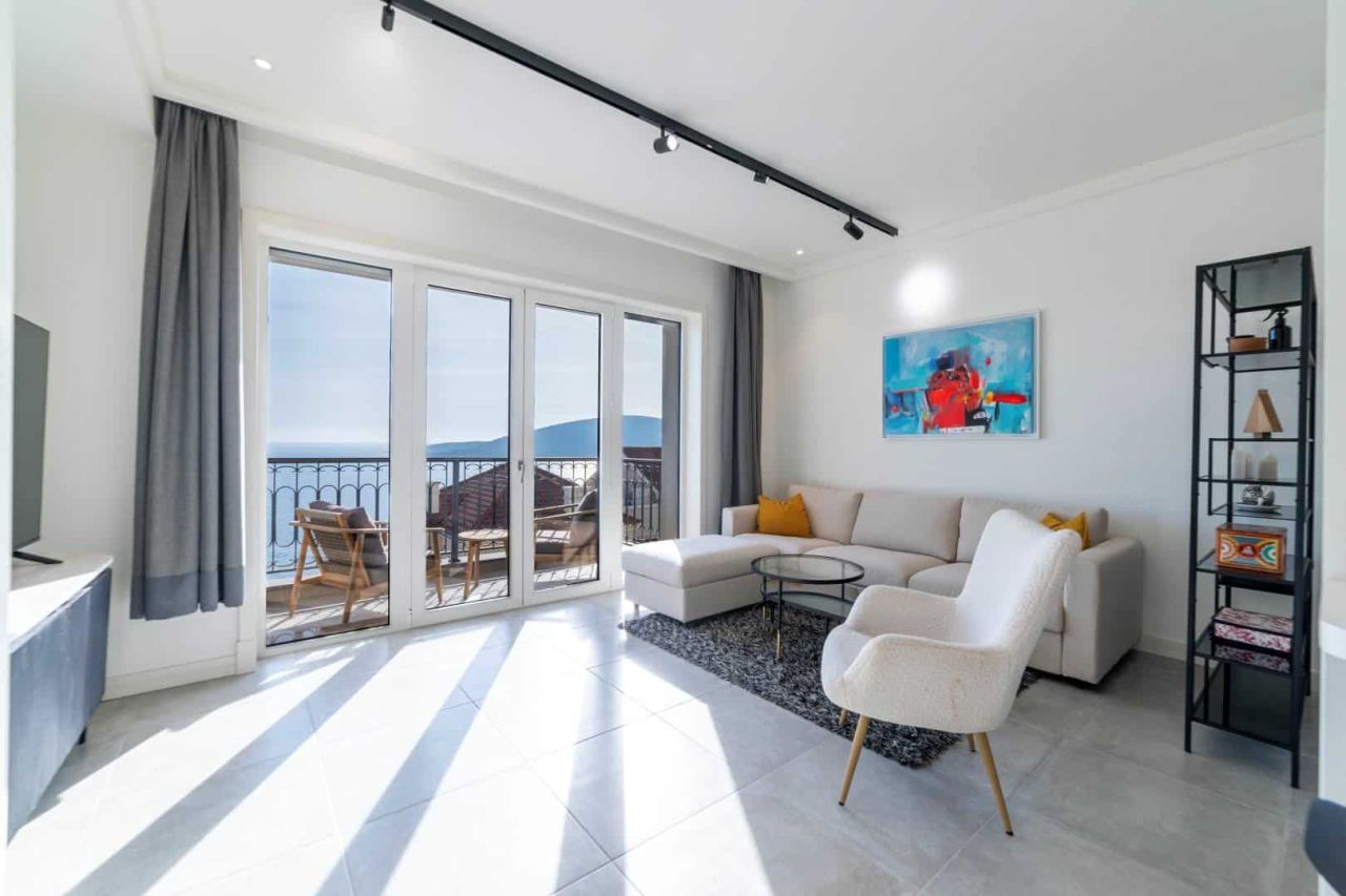 Apartment in Halbinsel Luštica, Montenegro, 44 m² - Foto 1