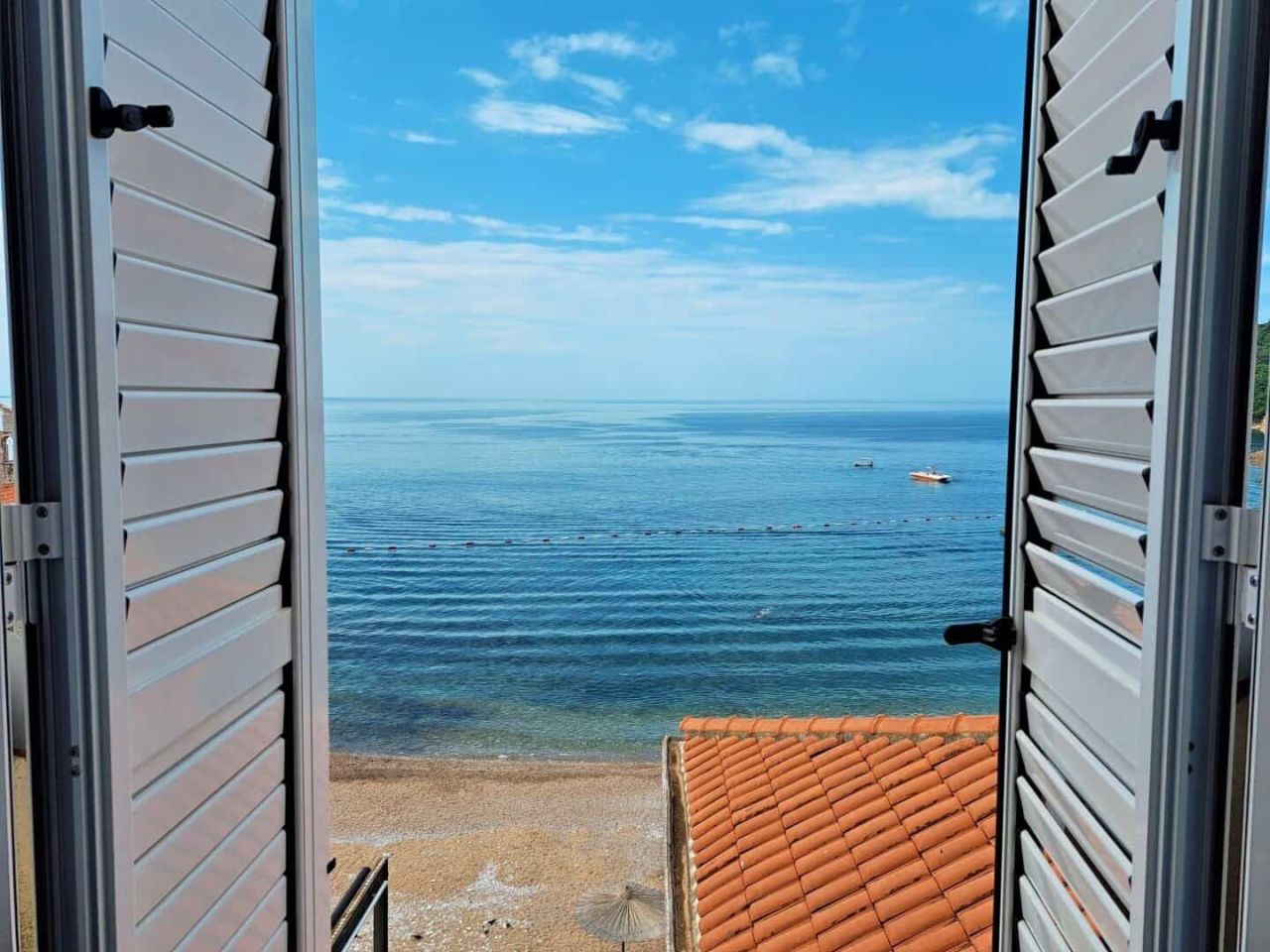 Apartment in Budva, Montenegro, 70 m² - picture 1