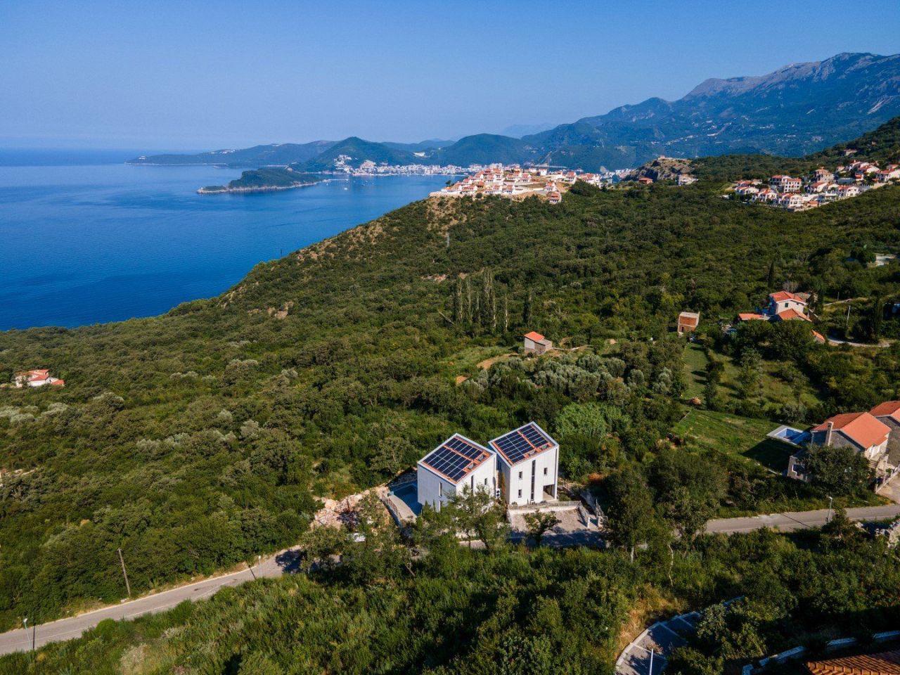 Villa en Budva, Montenegro, 400 m² - imagen 2