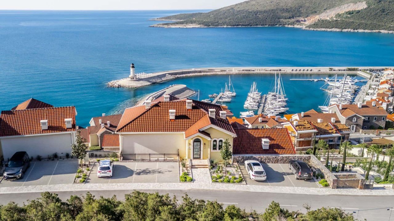 Apartment in Halbinsel Luštica, Montenegro, 105 m² - Foto 3