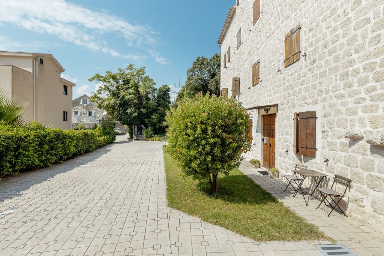 Appartamenti a Dobrota, Montenegro, 82 m² - foto 4