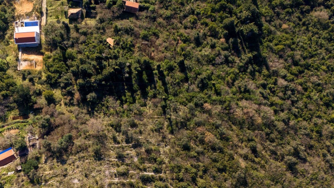 Terreno en Tivat, Montenegro, 1 954 m² - imagen 4