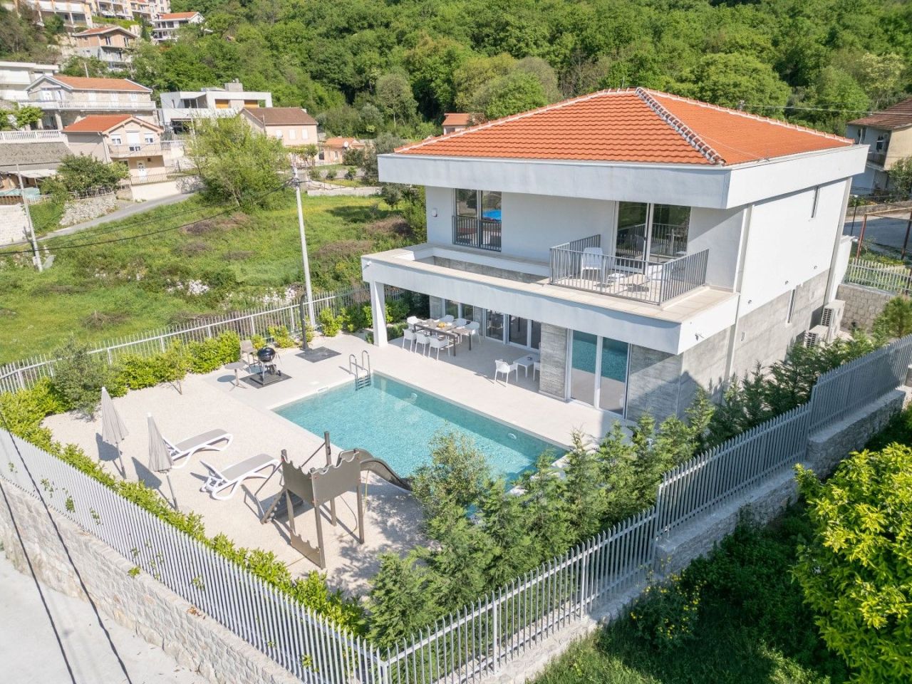 Casa a Orahovac, Montenegro, 250 m² - foto 4