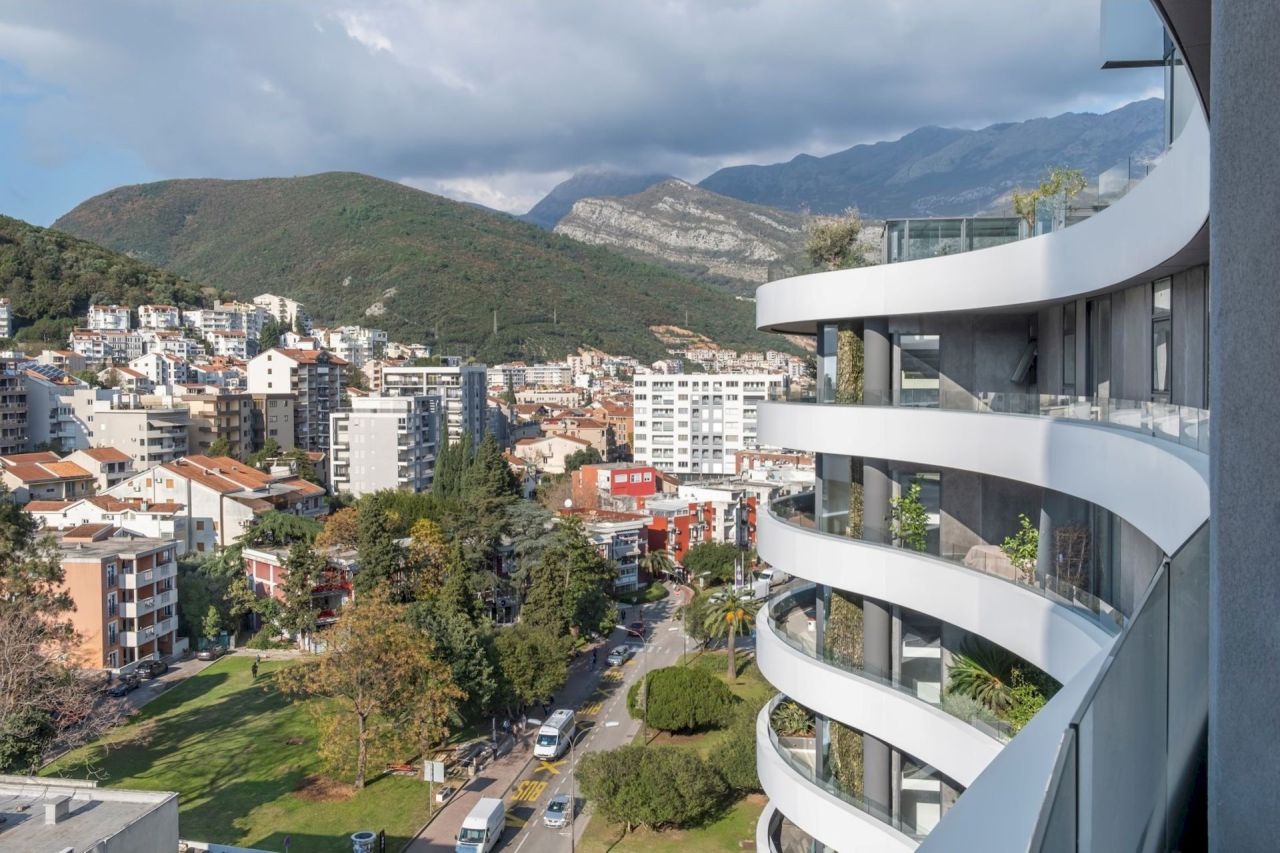 Apartment in Budva, Montenegro, 270 m² - picture 4