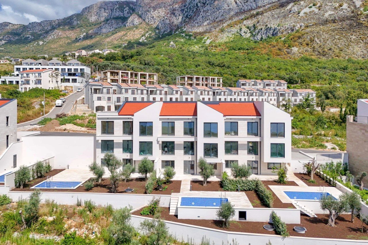 Maison à Rézévici, Monténégro, 196 m² - image 5