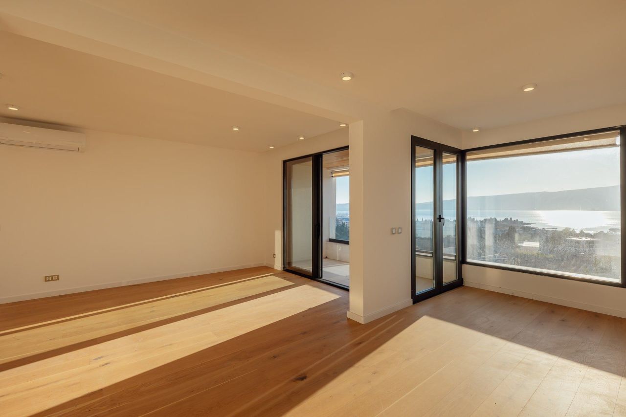 Apartment in Tivat, Montenegro, 103 m² - picture 5