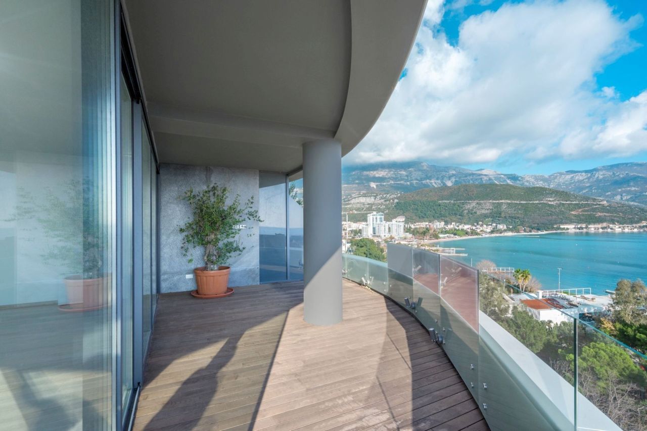 Apartment in Budva, Montenegro, 270 m² - picture 5