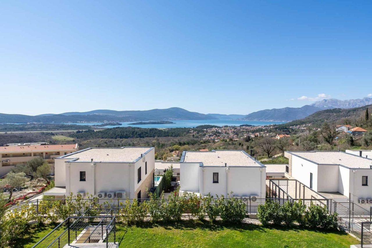 Villa in Kavac, Montenegro, 180 m² - picture 6