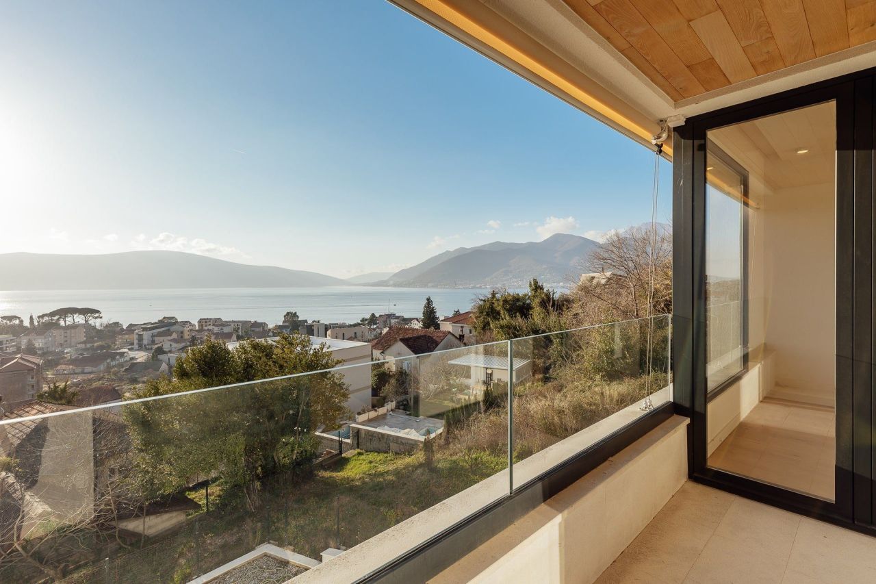 Apartment in Tivat, Montenegro, 103 m² - picture 6