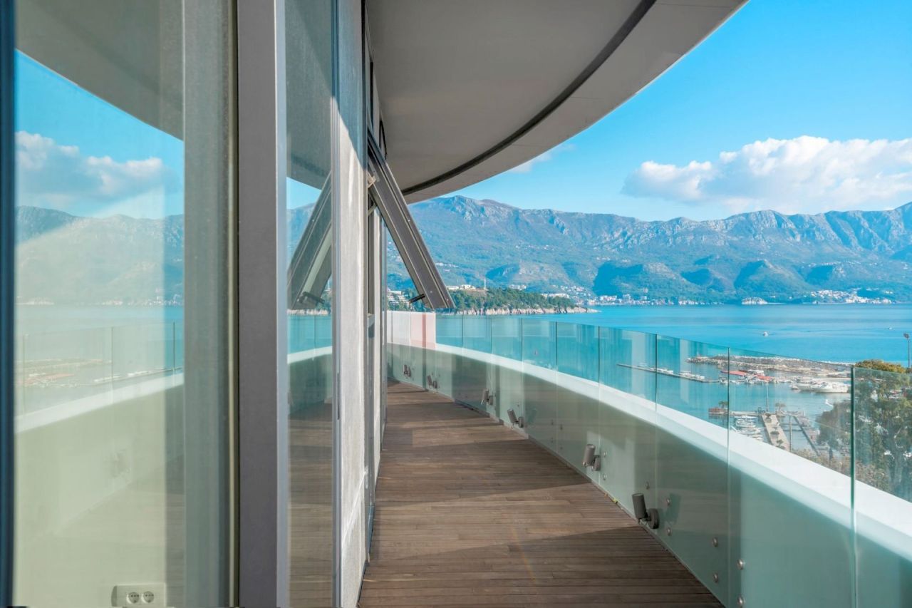 Apartment in Budva, Montenegro, 270 m² - picture 6