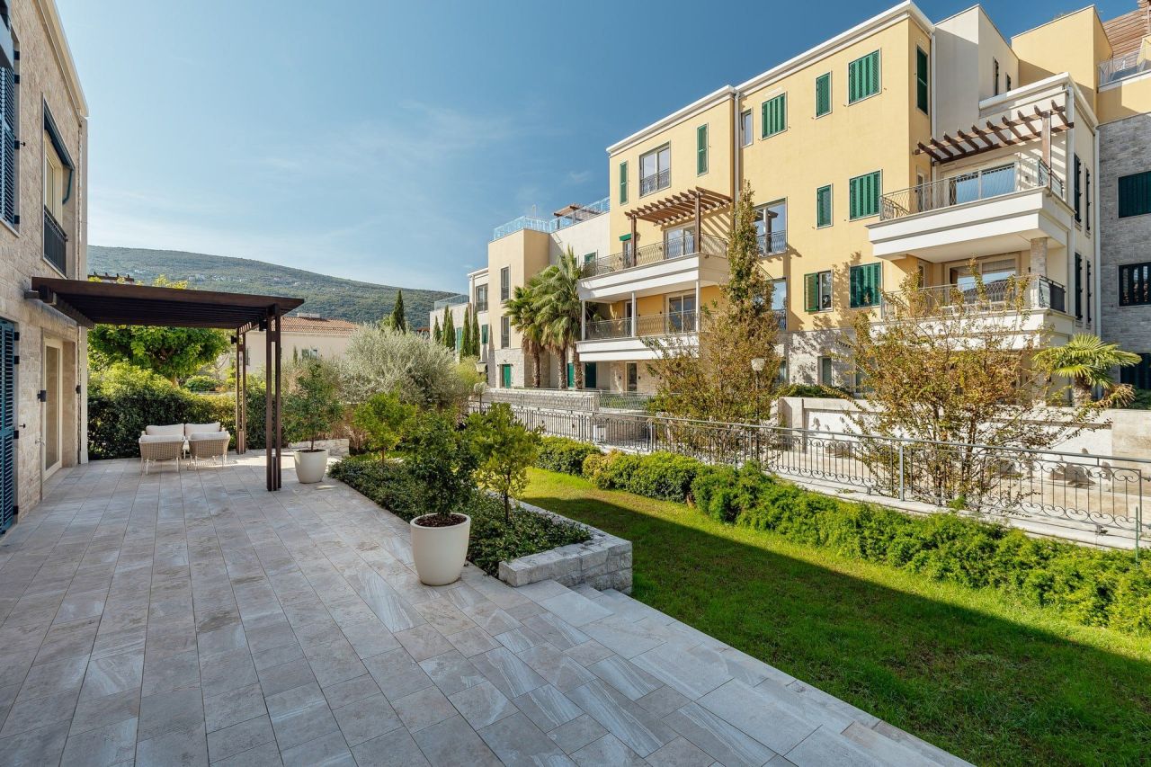 Apartamento en Herceg-Novi, Montenegro, 275 m² - imagen 7