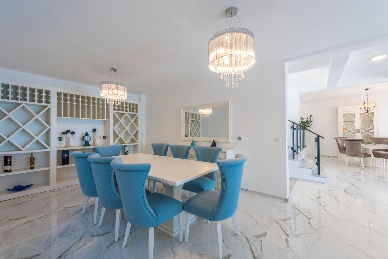 Haus in Utjeha, Montenegro, 360 m² - Foto 7