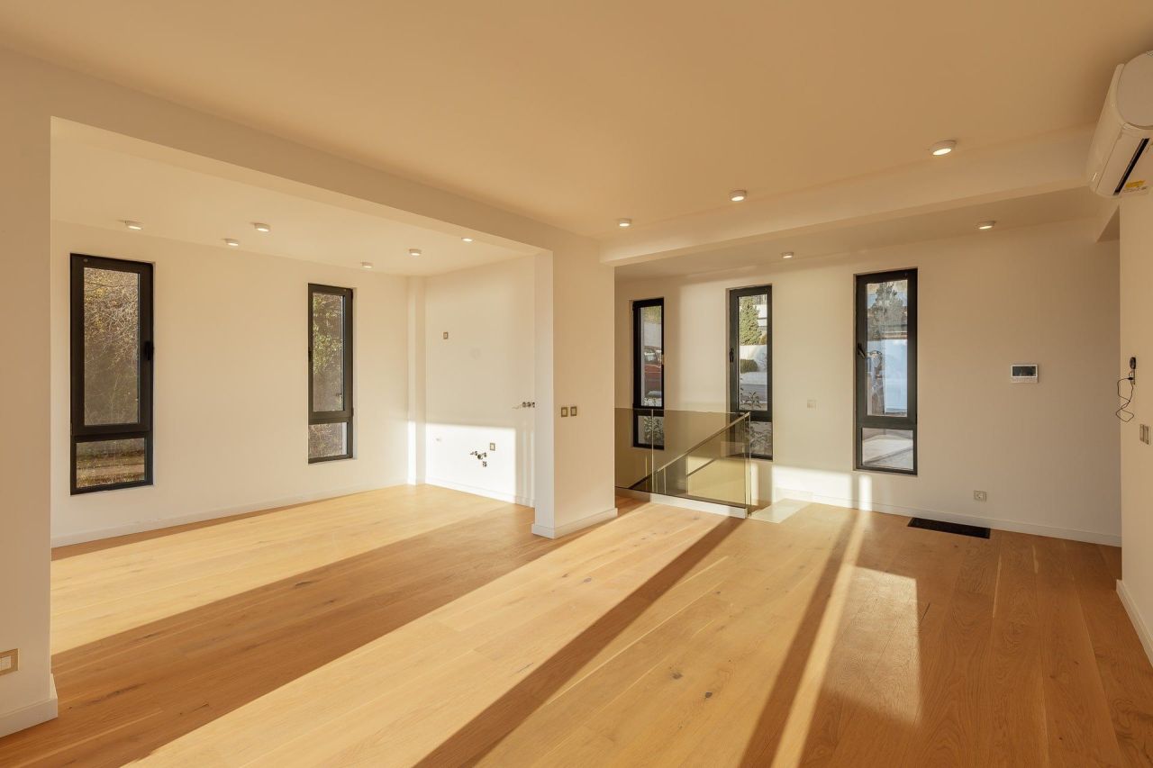 Apartment in Tivat, Montenegro, 103 m² - picture 7