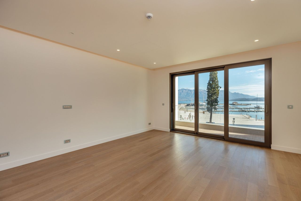 Appartamenti a Herceg-Novi, Montenegro, 82 m² - foto 7
