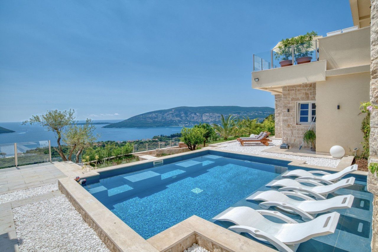 Maison à Herceg-Novi, Monténégro, 230 m² - image 9