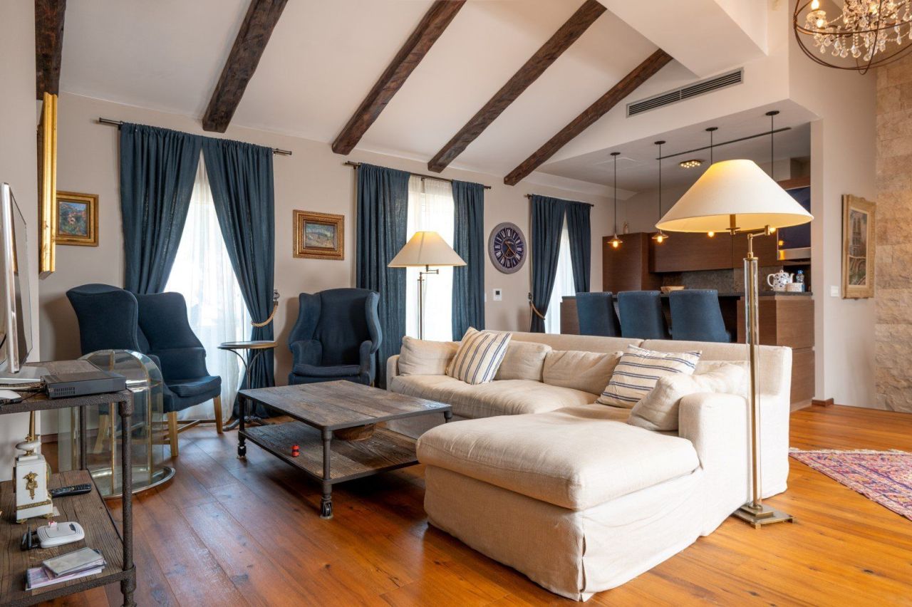 Apartment in Budva, Montenegro, 192 m² - picture 9