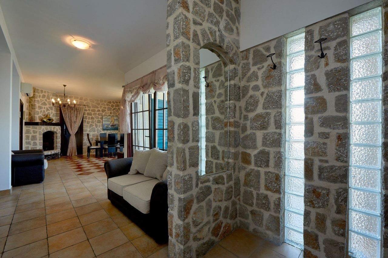 Villa in Kostanjica, Montenegro, 235 m² - picture 9