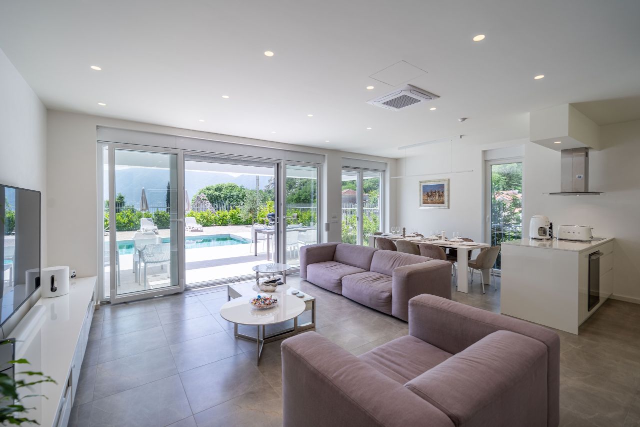 Casa a Orahovac, Montenegro, 250 m² - foto 9