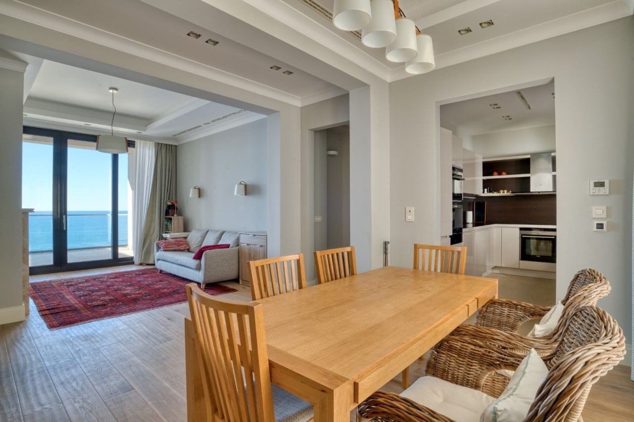 Apartment in Budva, Montenegro, 131 m² - picture 9