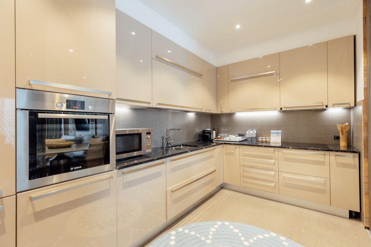 Appartamenti a Tivat, Montenegro, 190 m² - foto 9