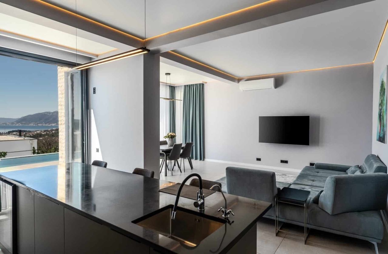 Villa in Kavac, Montenegro, 180 m² - picture 9