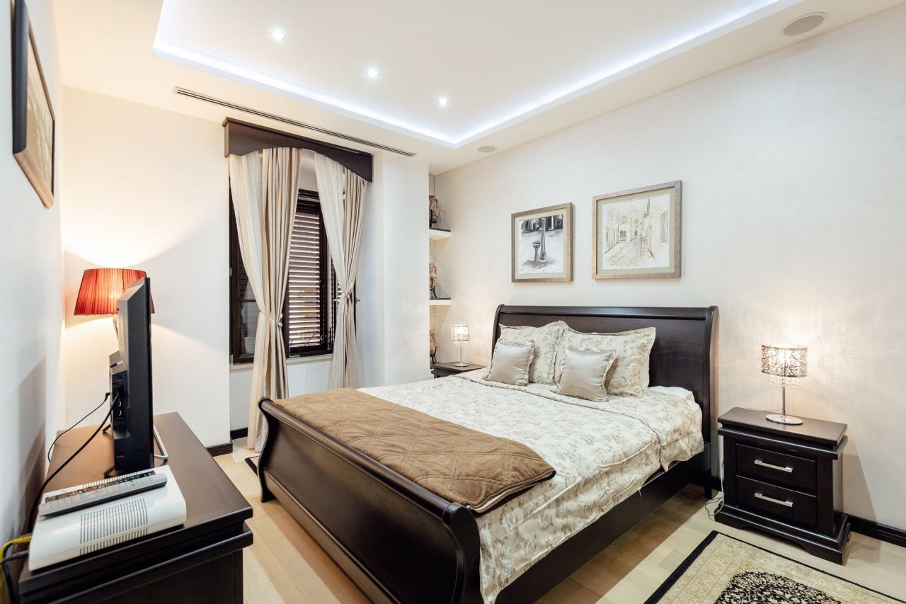 Apartment in Kotor, Montenegro, 117 m² - picture 10