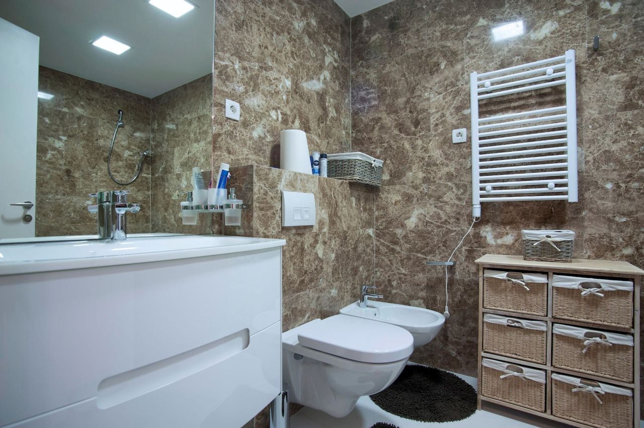 Apartment in Budva, Montenegro, 181 m² - picture 9